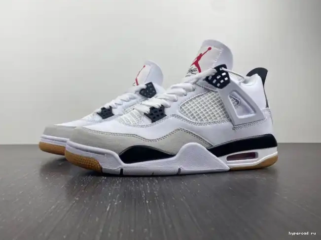 SB Nike DR5415-100 x Air Jordan 4 0511